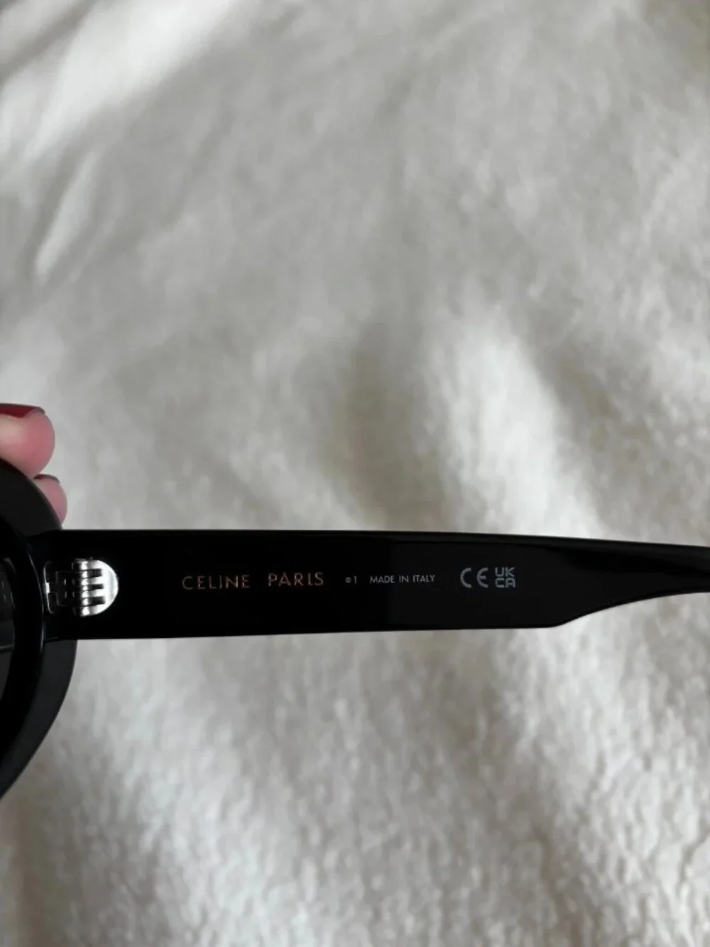 Celine Triomphe Oval Women Sunglasses CL40194U 01A Black Frame
